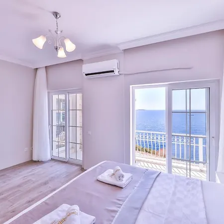 Hotel La Kumsal Denize Sifir Ve Oezel Havuzlu 4*