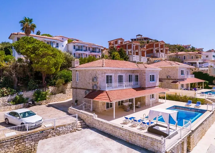 La Kumsal Denize Sifir Ve Oezel Havuzlu 4* カシュ