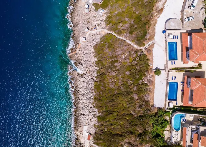 ホテル La Kumsal Denize Sifir Ve Oezel Havuzlu カシュ